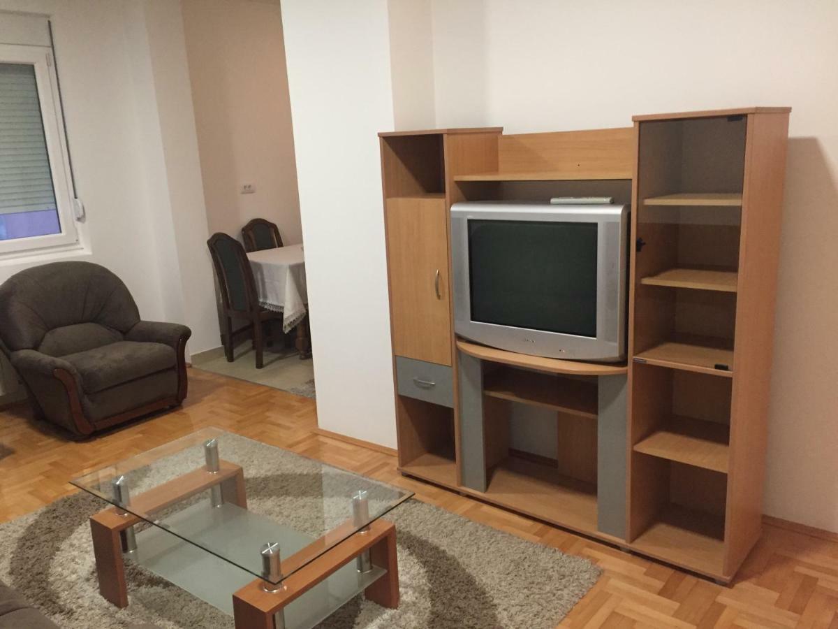 Apartmán Stan Na Dan Centar Šabac Exteriér fotografie